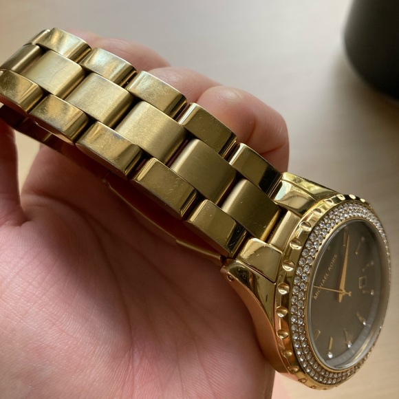 Gold Michael Kors Watch - Picture 5 of 6